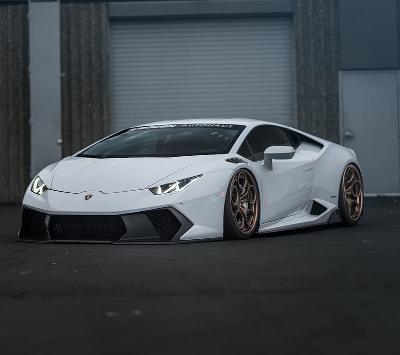 LAMBORGHINI